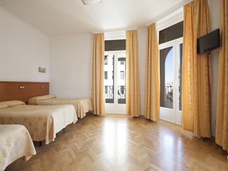 Hostal Jerez Madryt Zewnętrze zdjęcie