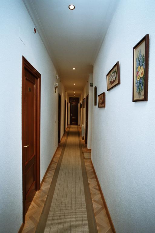 Hostal Jerez Madryt Zewnętrze zdjęcie